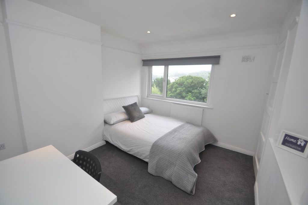Additional image 6 of 4 bed terraced house to rentSaracen Way, Penryn TR10