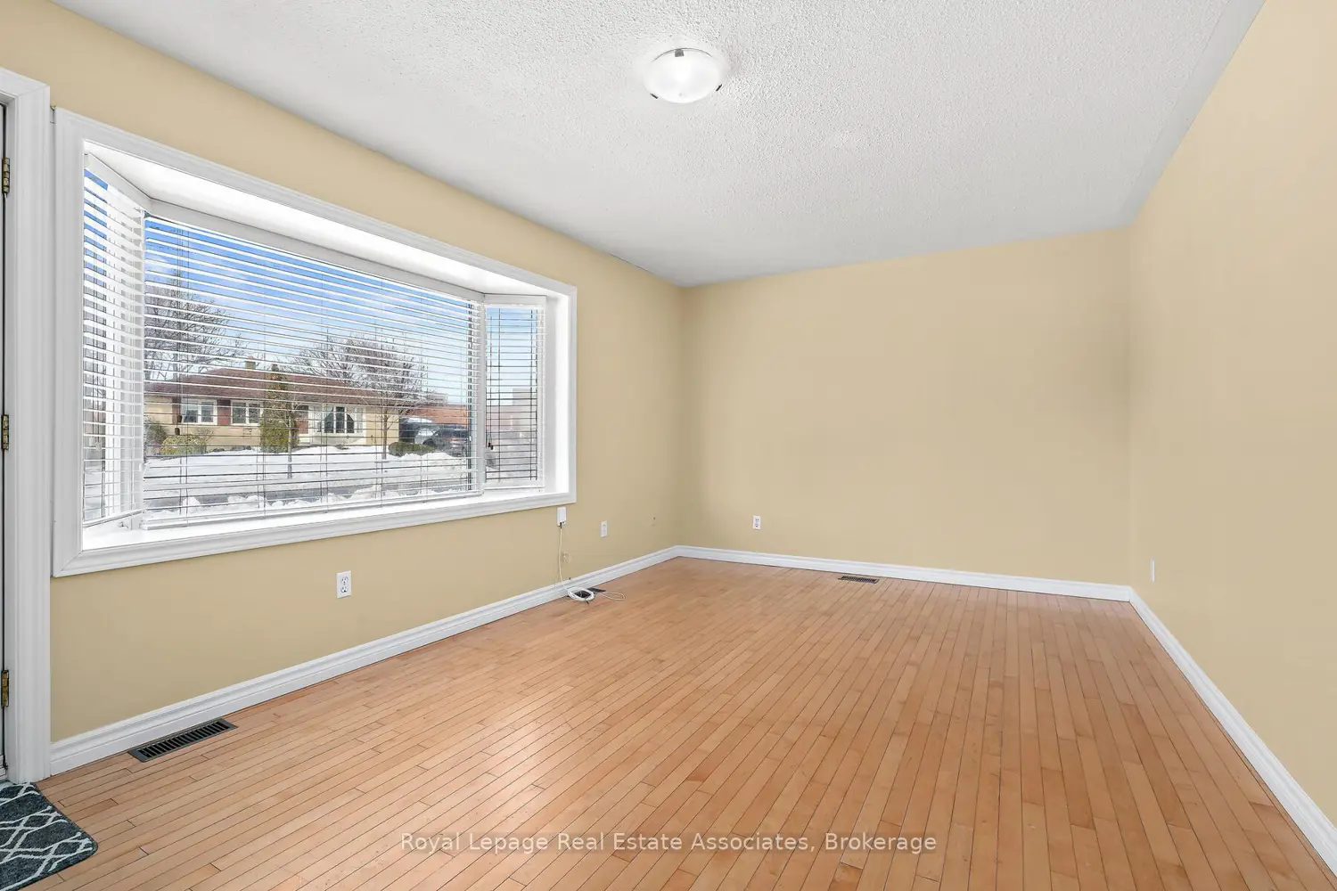 Additional image 4 of 7 Rexway Drive