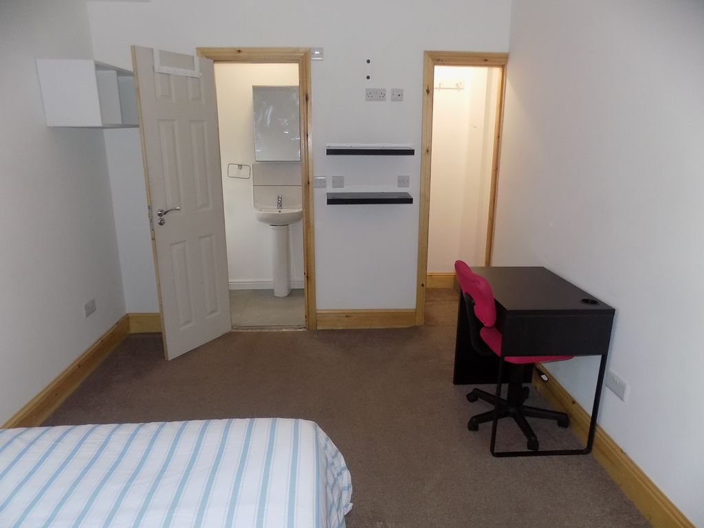 Additional image 7 of 5 bed terraced house to rentShoreham Street, Sheffield S2
