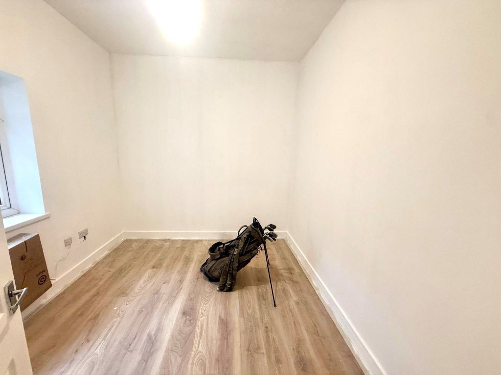Additional image 5 of 2 bed flat to rentFlat 2, Talbot Street, Maesteg CF34