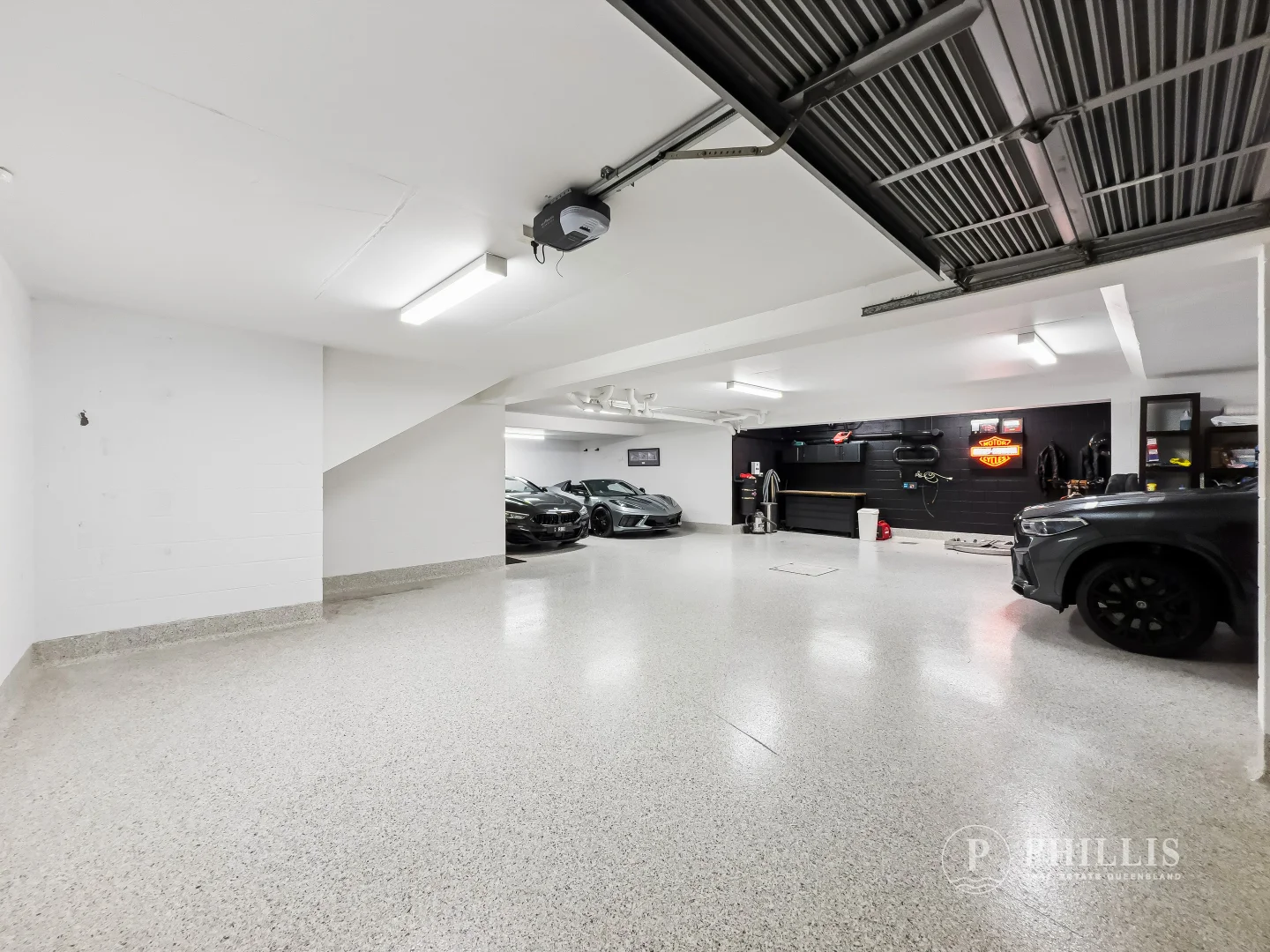 Additional image 43 of 86 Royal Albert Crescent, Sovereign Islands QLD 4216