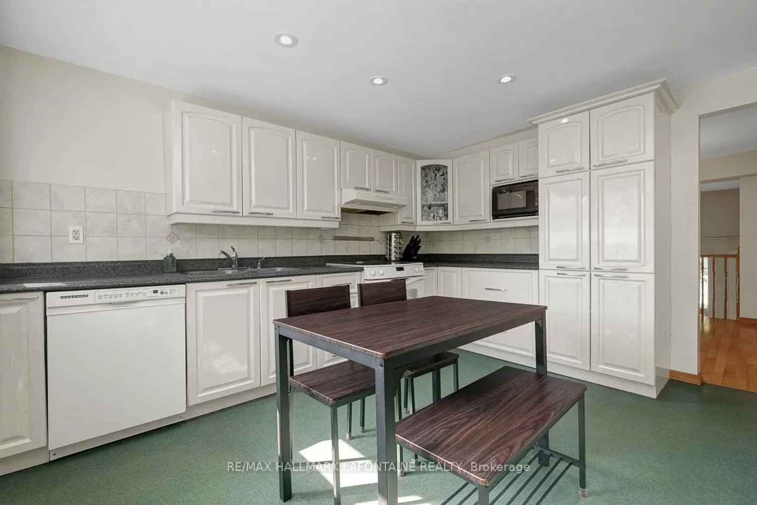 Additional image 6 of 2 Bertona Street 28