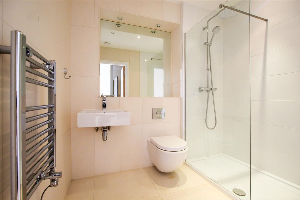 Additional image 6 of 2 bed flat to rentThe Copper Building, Kingfisher Way, Cambridge CB2