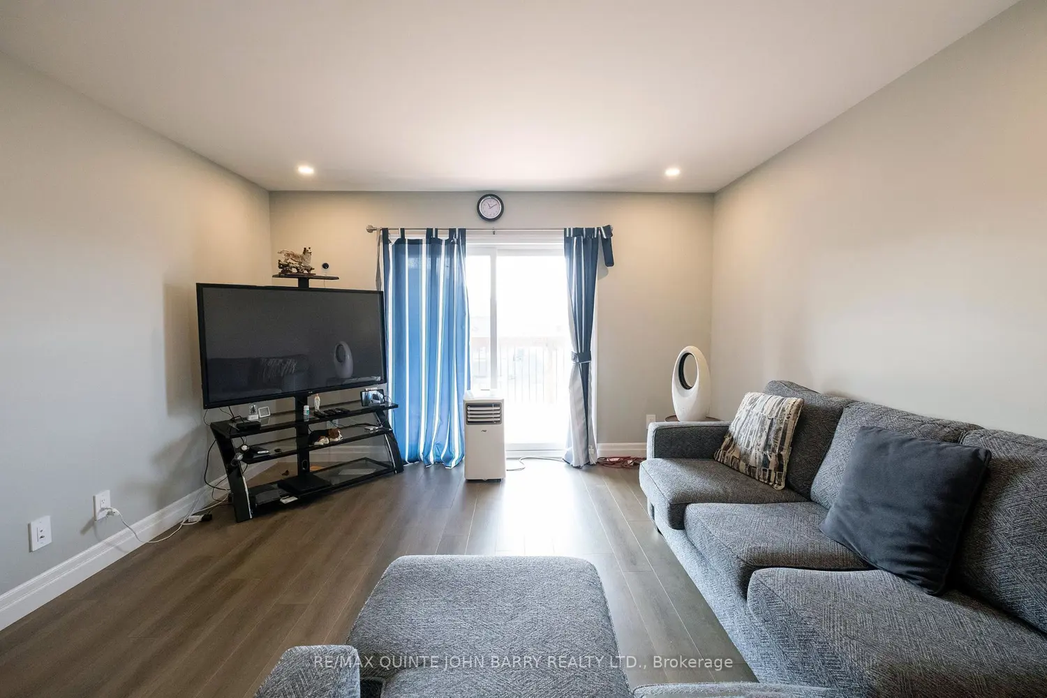 Additional image 9 of 43 Cedar Park Crescent