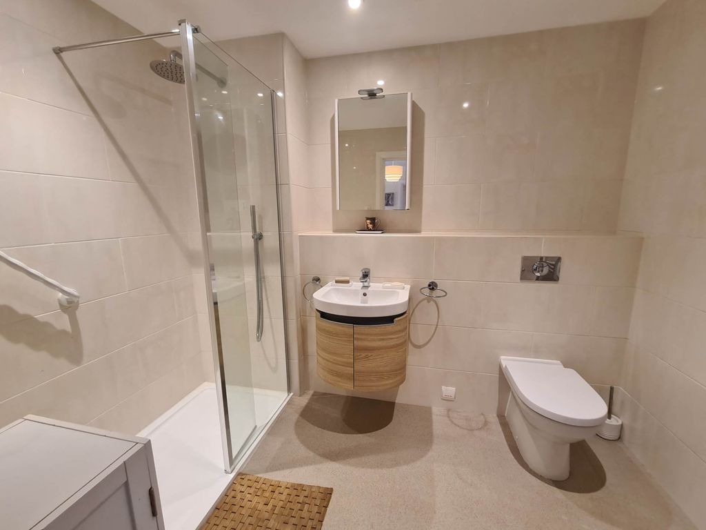Additional image 7 of 1 bed flat to rentFleur De Lis, Marlborough SN8