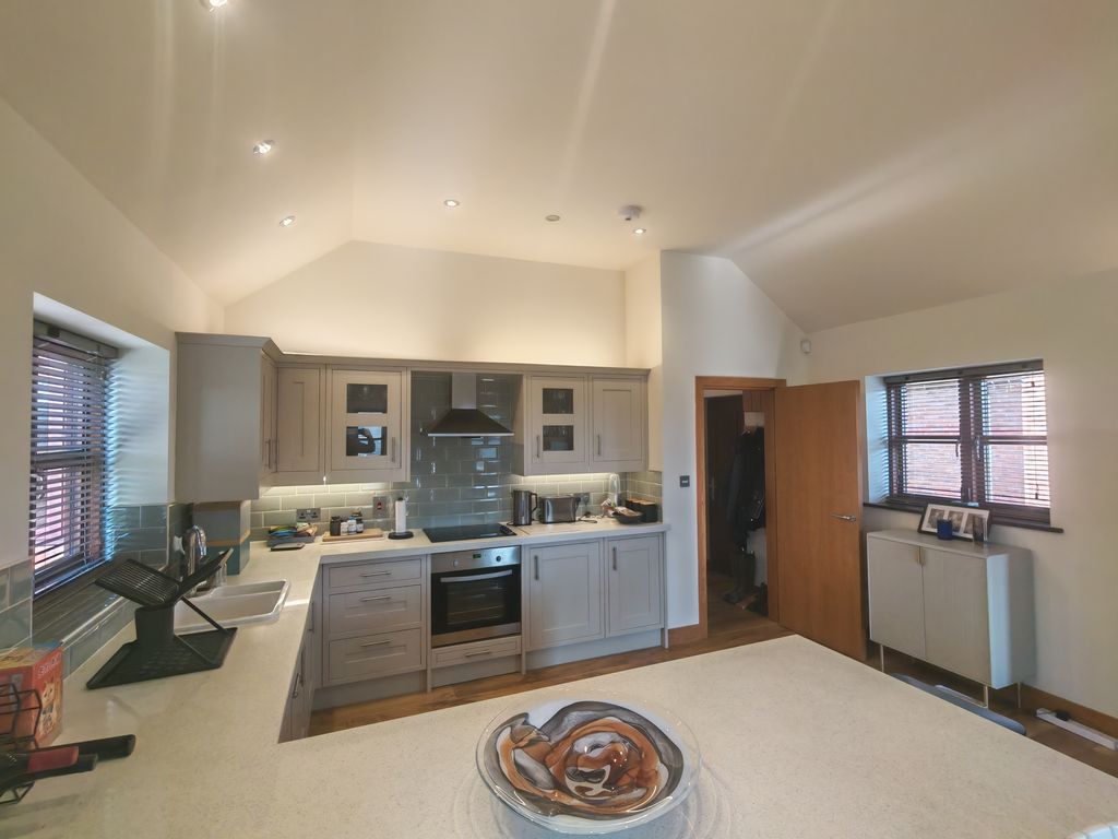 Additional image 2 of 2 bed flat to rentHadley End, Burton-On-Trent DE13