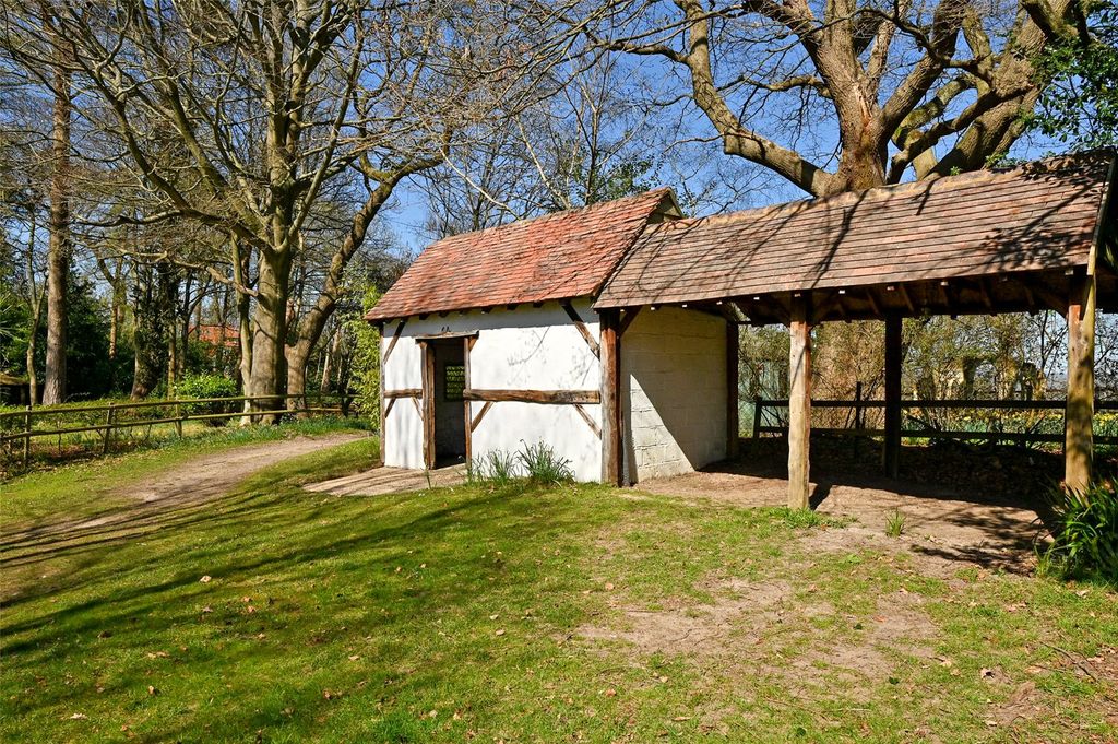 Additional image 20 of 5 bed detached house to rentRidgemead Road, Englefield Green, Egham, Surrey TW20