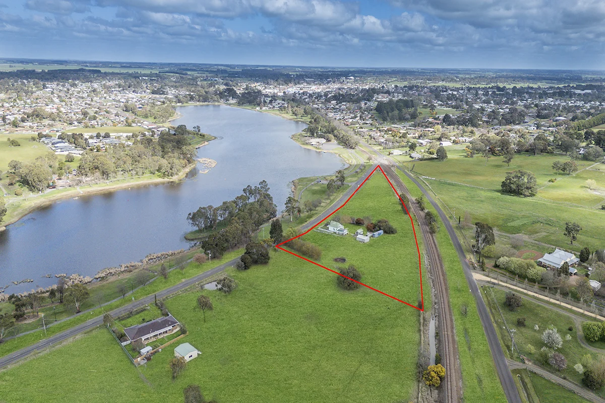 27 Mill Road, Hamilton VIC 3300