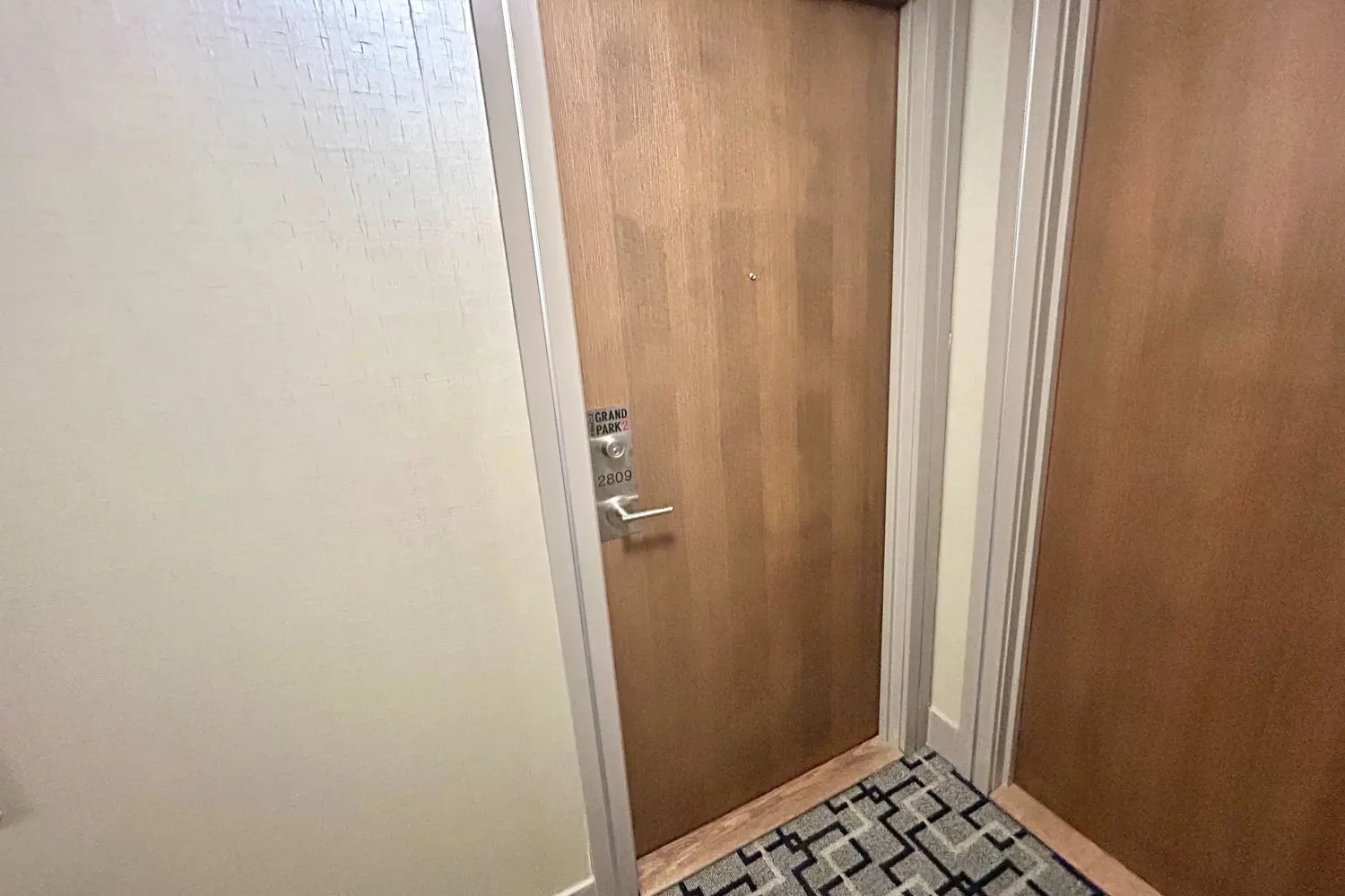 Additional image 4 of 3975 Grand Park Drive 2809