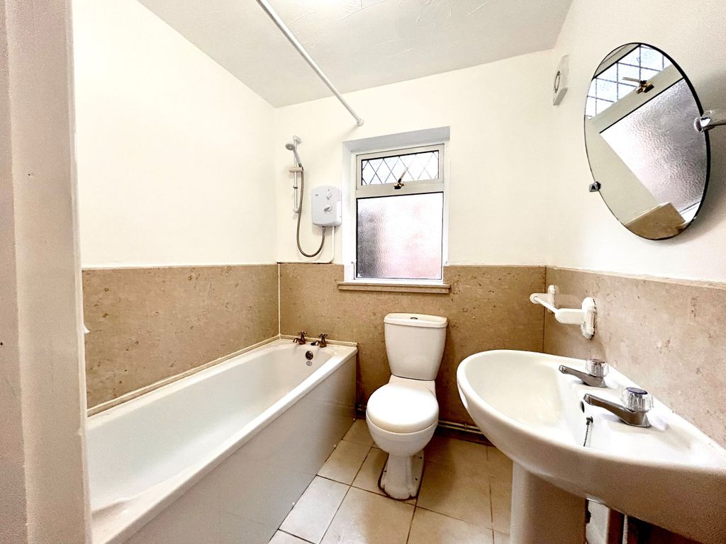 Additional image 5 of 3 bed terraced house to rentNorth Road, Ogmore Vale, Bridgend CF32