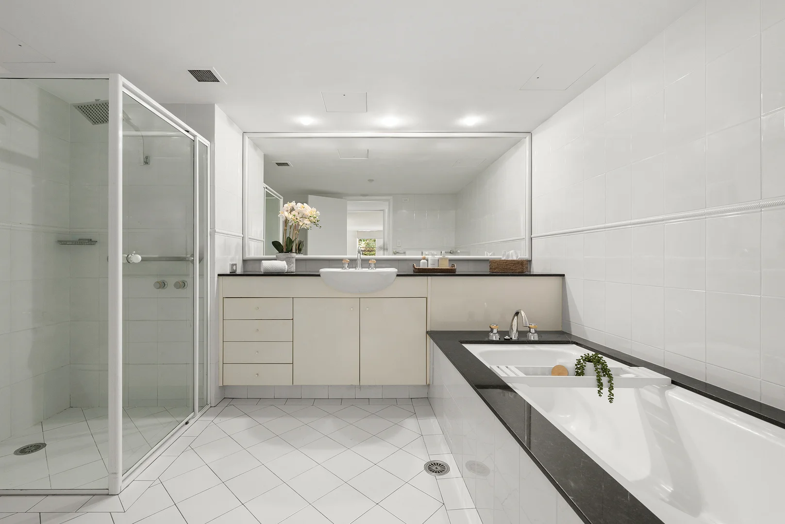 Additional image 16 of 38/93 Elizabeth Bay Road, Elizabeth Bay NSW 2011