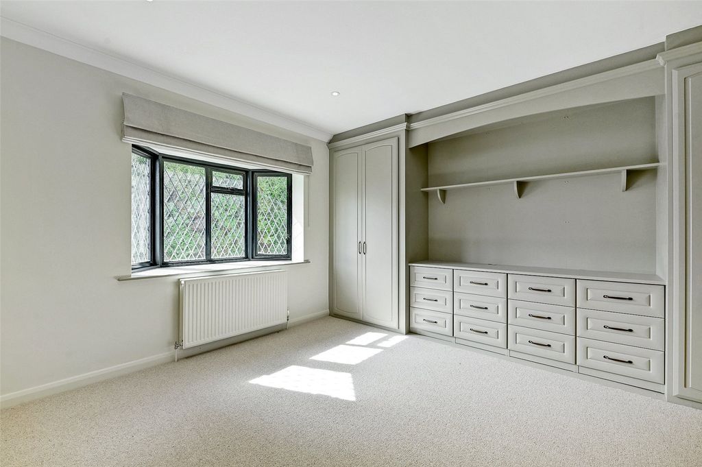 Additional image 8 of 5 bed detached house to rentRidgemead Road, Englefield Green, Egham, Surrey TW20