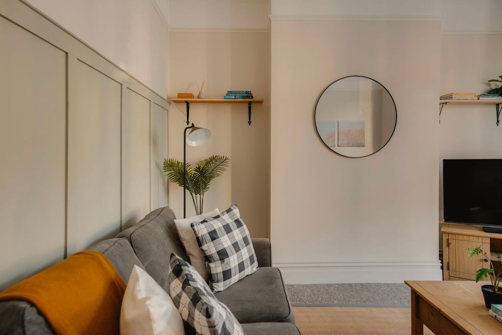 Additional image 9 of 5 bed detached house to rentNevil Road, Bristol BS7