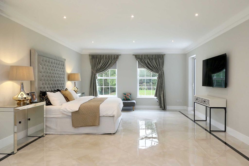 Additional image 24 of 9 bed detached house to rentSlade Oak Lane, Gerrards Cross SL9