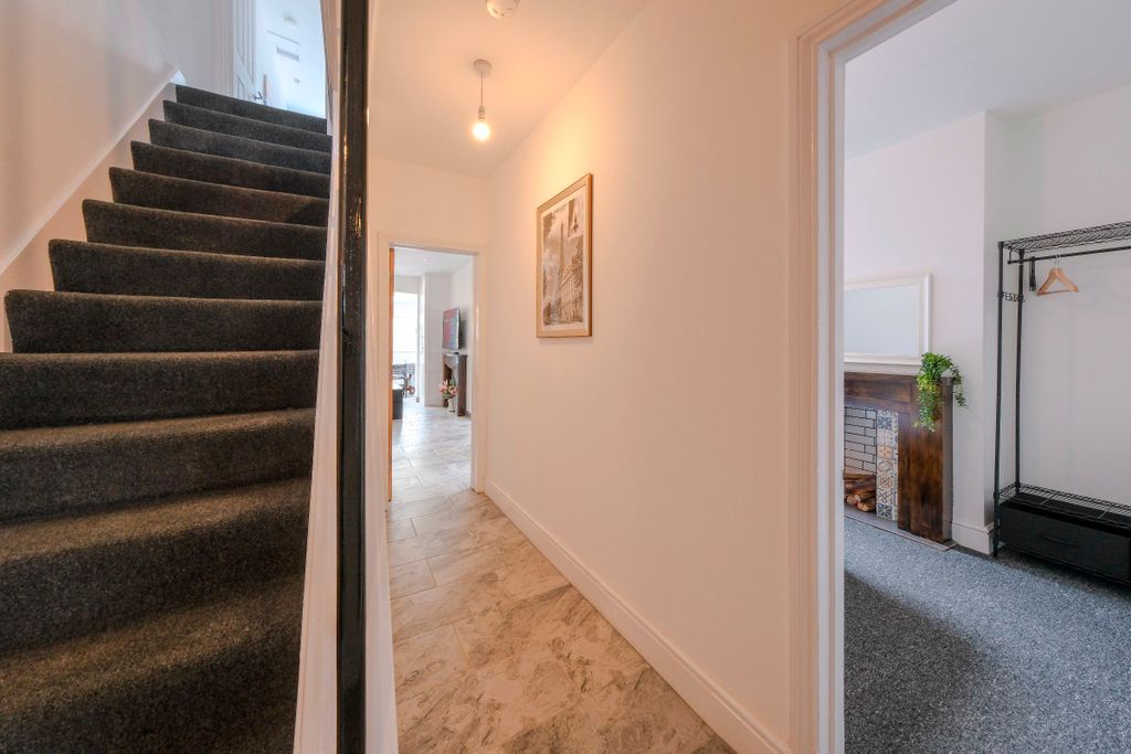 Additional image 34 of 5 bed semi-detached house to rentDouglas Road, Horfield, Bristol BS7