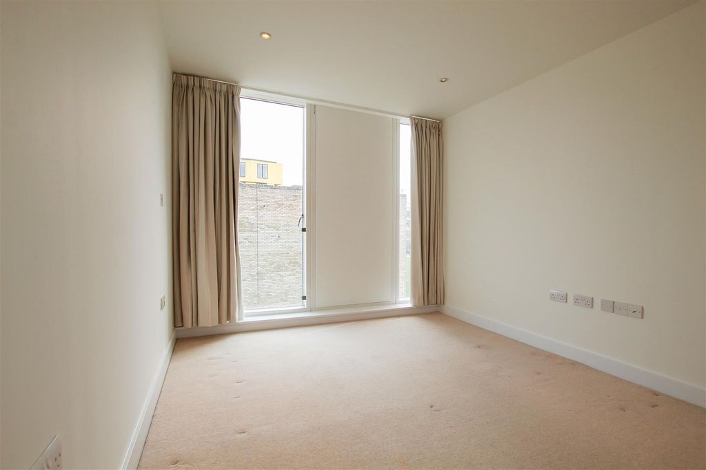 Additional image 25 of 2 bed flat to rentThe Copper Building, Kingfisher Way, Cambridge CB2