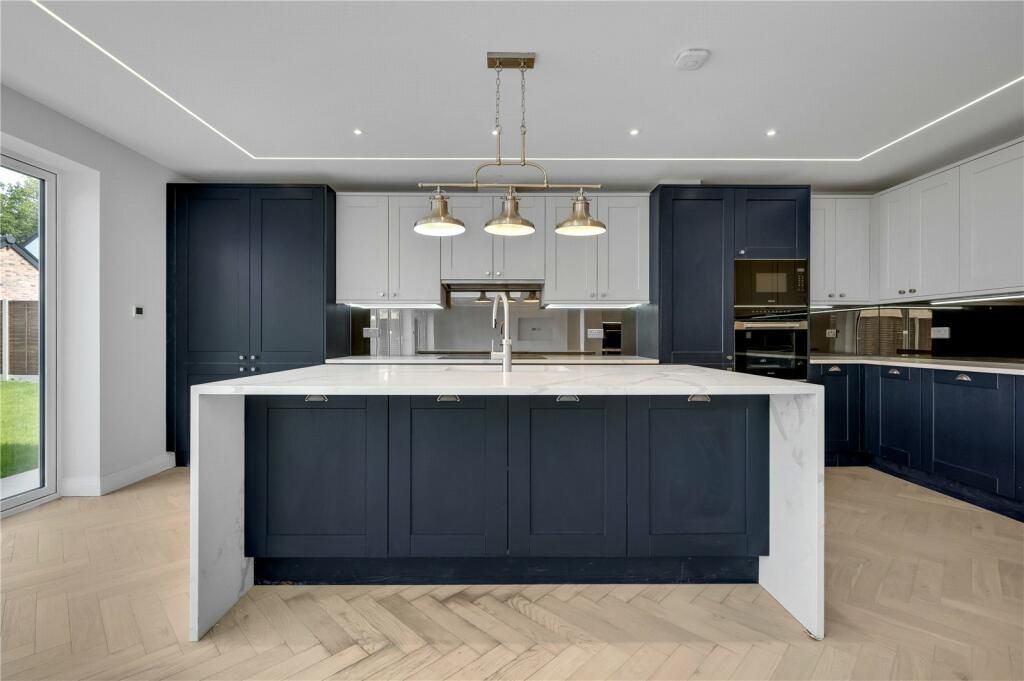 Additional image 5 of 5 bed detached house to rentThe Avenue, Ascot SL5