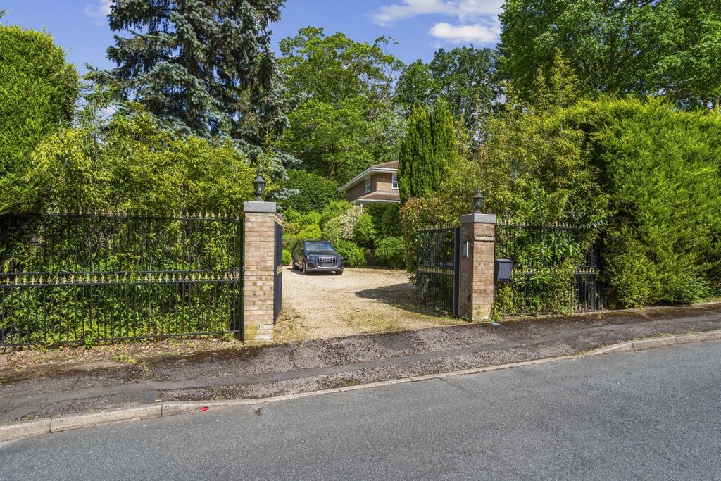 Additional image 19 of 5 bed detached house to rentRichmondwood, Sunningdale SL5