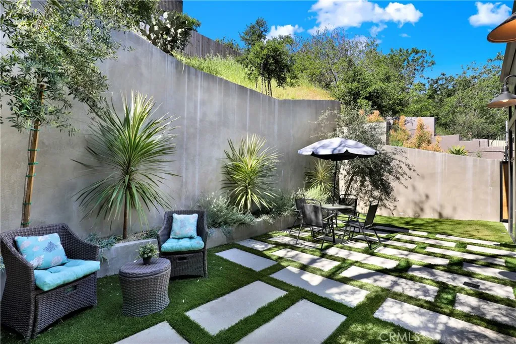 Additional image 73 of 3949 Glenalbyn Drive, Los Angeles, CA 90065