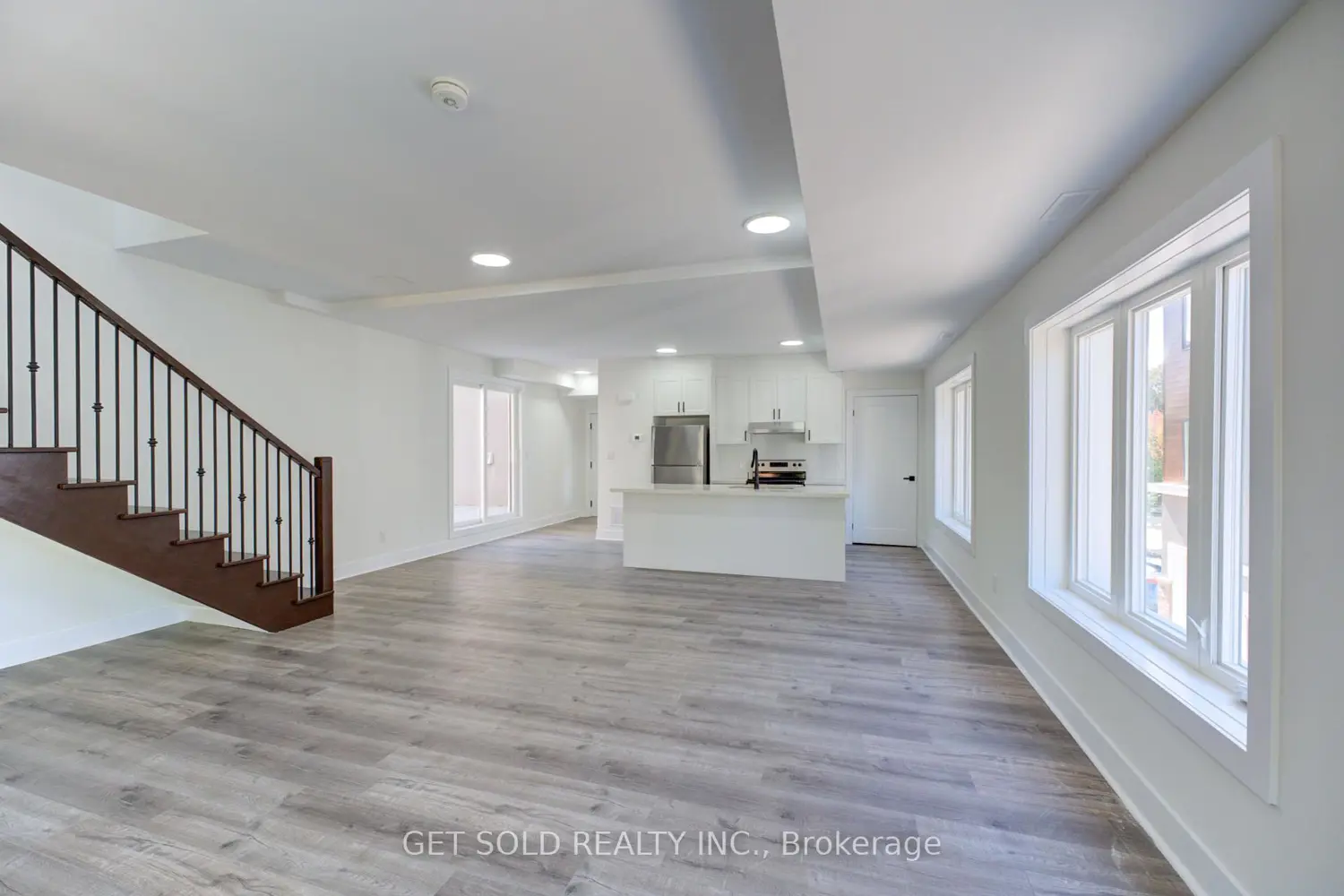 Additional image 7 of 6701 Thorold Stone Road 14