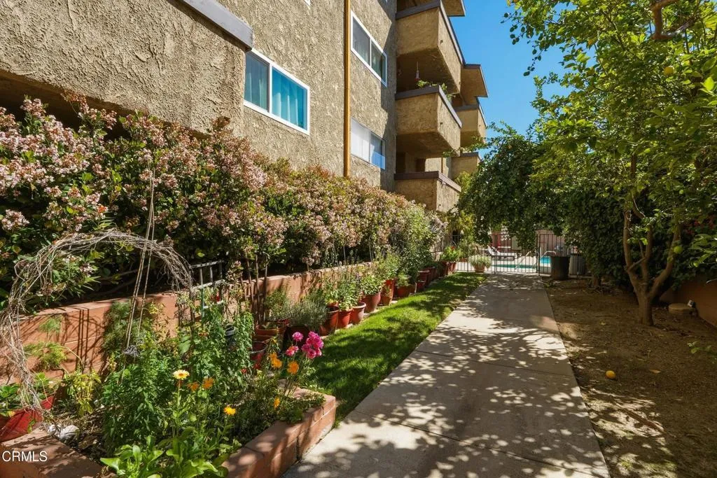 Additional image 59 of 320 E Stocker Street Unit 205, Glendale, CA 91207