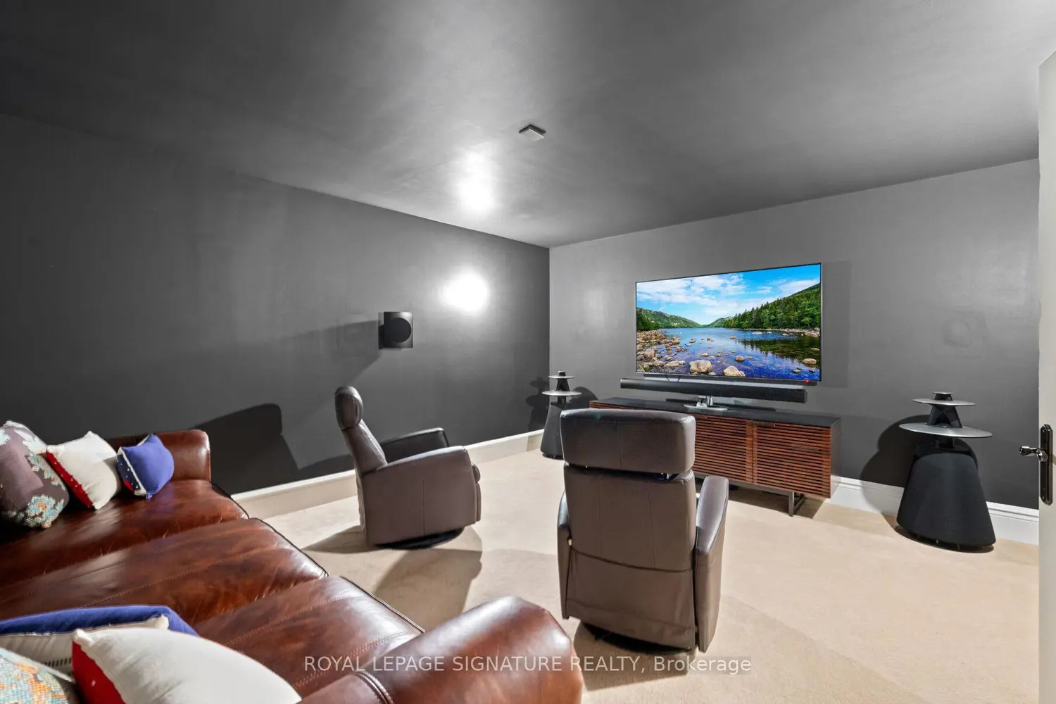 Additional image 18 of 6845 Second Line