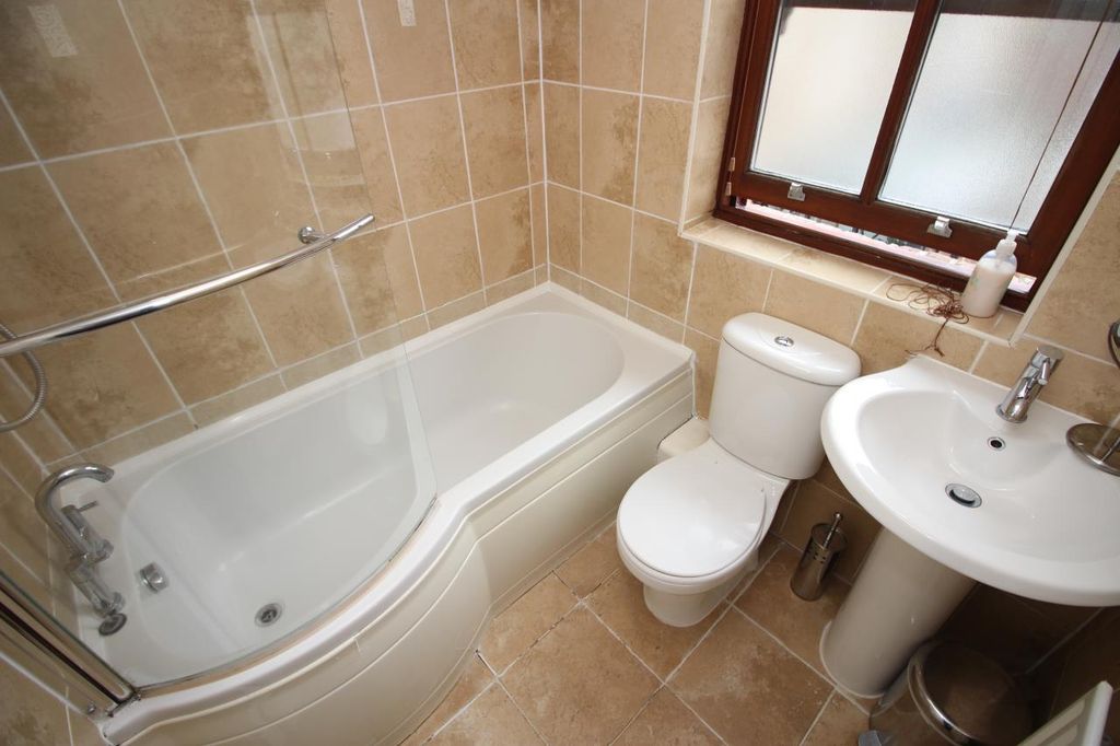 Additional image 14 of 5 bed terraced house to rentSwinburn Place, Newcastle Upon Tyne, Tyne And Wear NE4