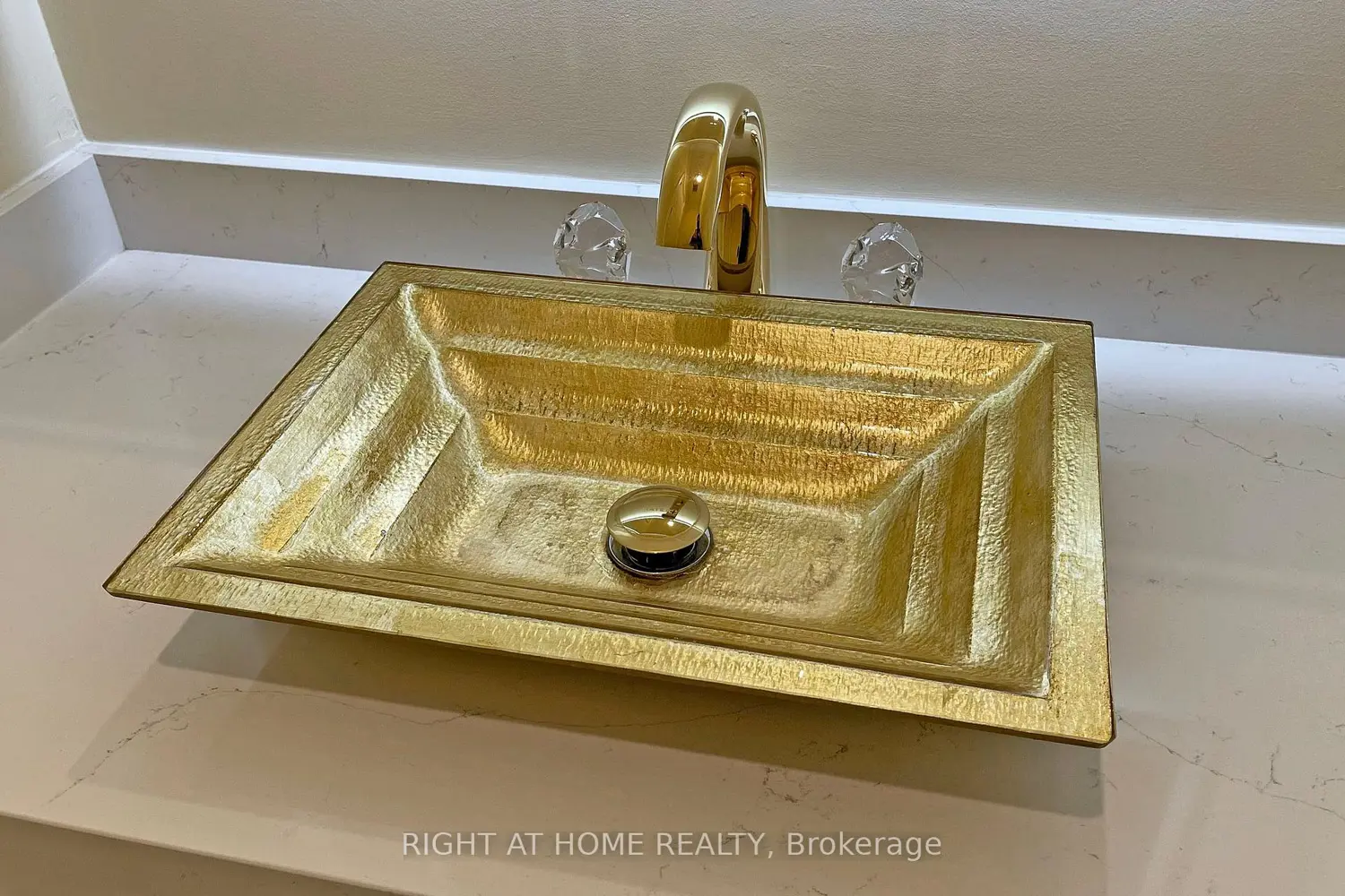 Additional image 18 of 10 Jocelyn Crescent