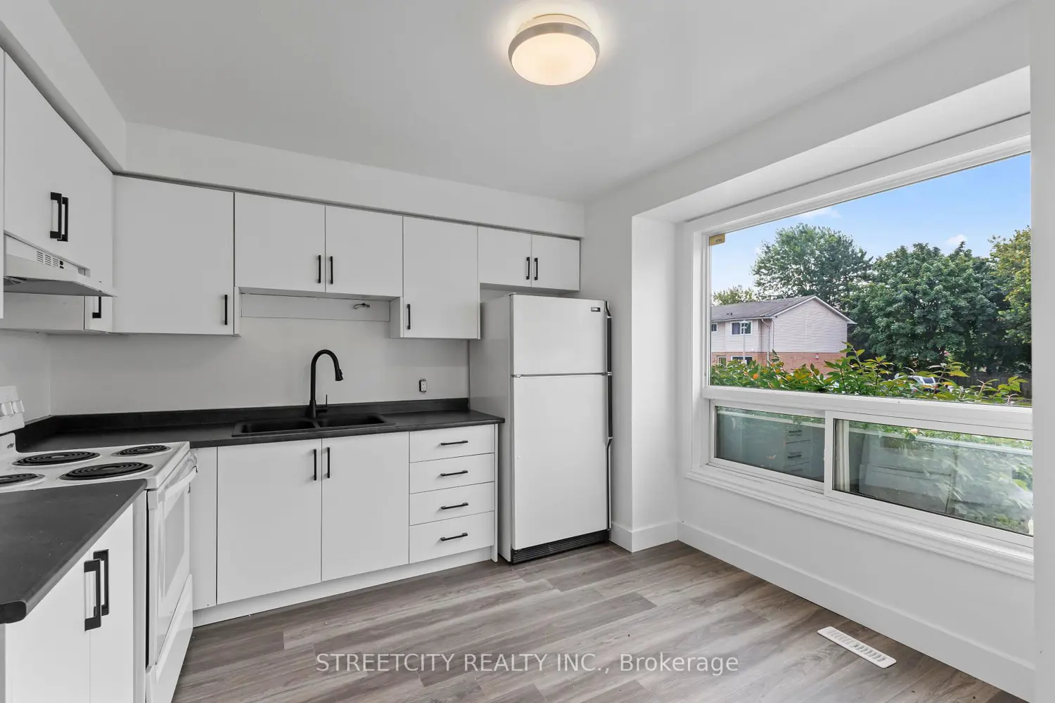 Additional image 3 of 550 Second Street 59