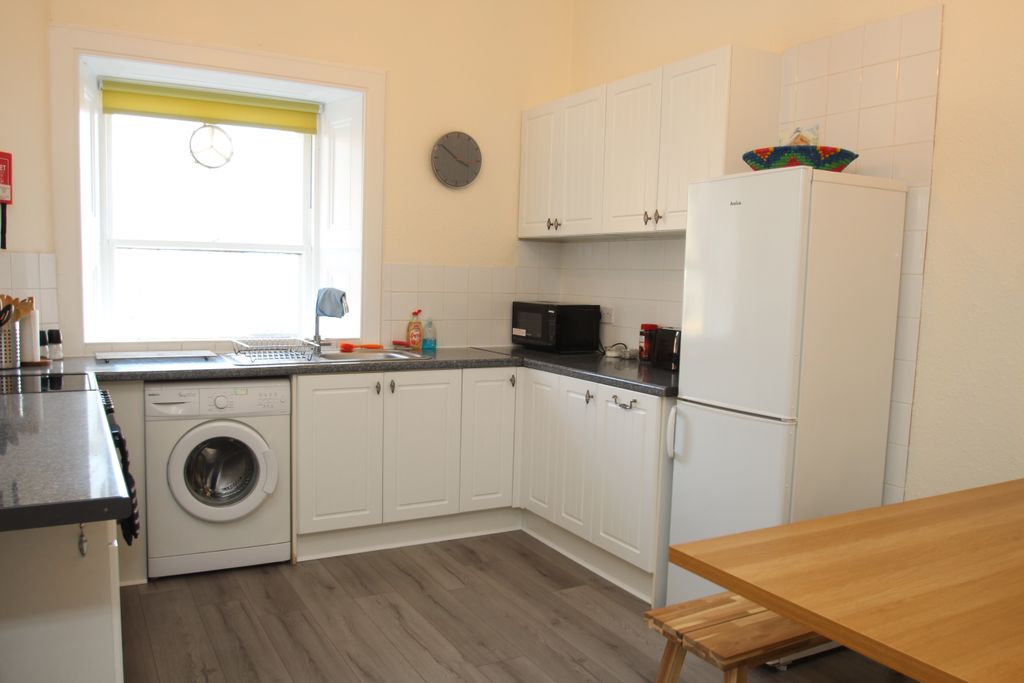 Additional image 3 of 3 bed flat to rentKing Street, Stirling FK8