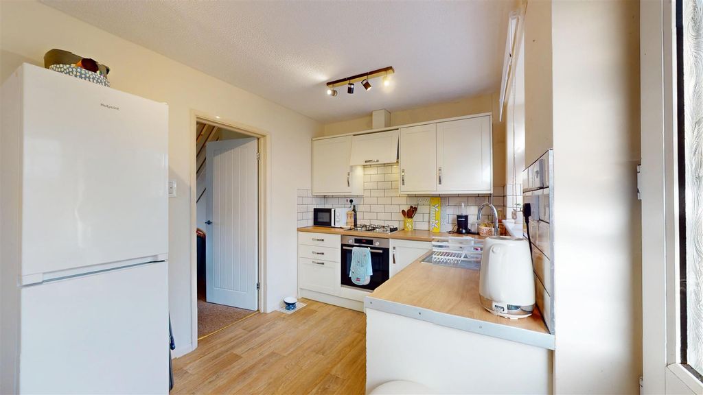 Additional image 6 of 2 bed semi-detached house to rentWillow Road, Stamford PE9