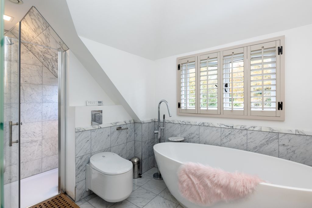 Additional image 8 of 5 bed detached house to rentQuernsmuir Cottage, Surrey GU10
