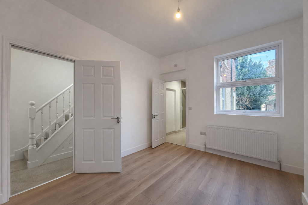 Additional image 4 of 6 bed terraced house to rentRutland Road, Bedford MK40