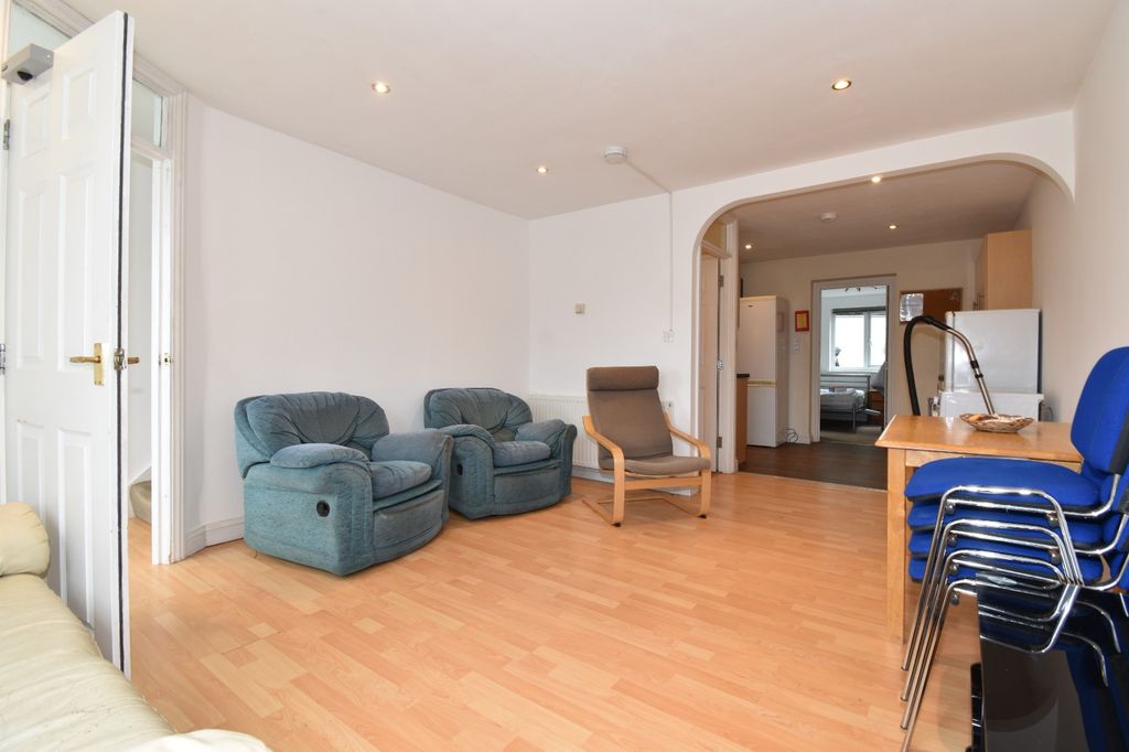 5 bed terraced house to rentPengarth Rise, Falmouth TR11