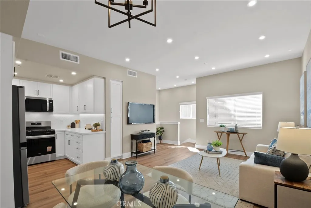 Additional image 5 of 18092 Prairie Avenue Unit 110, Torrance, CA 90504