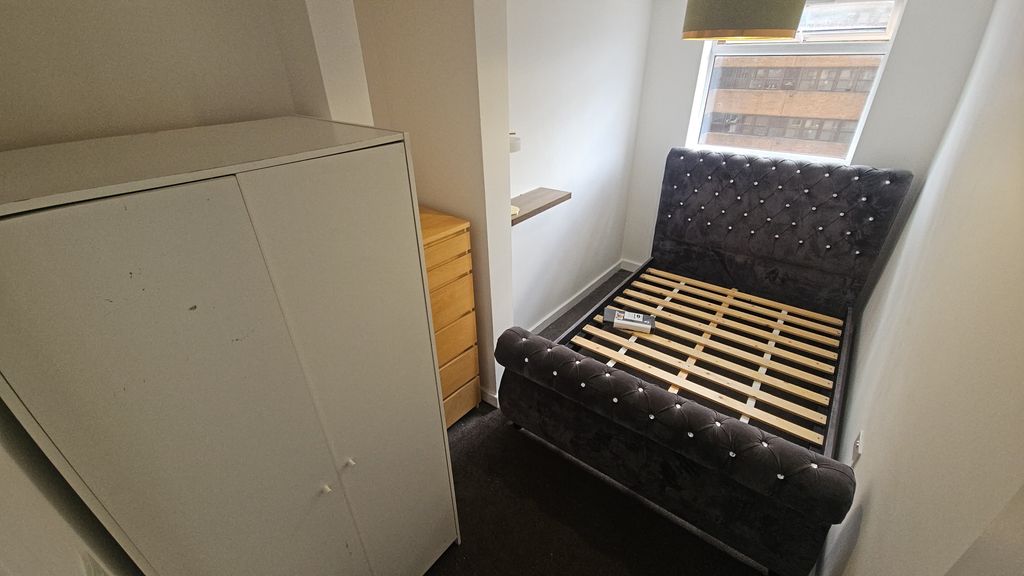 Additional image 10 of 3 bed flat to rentRegency Place, Chapel Street, Luton LU1