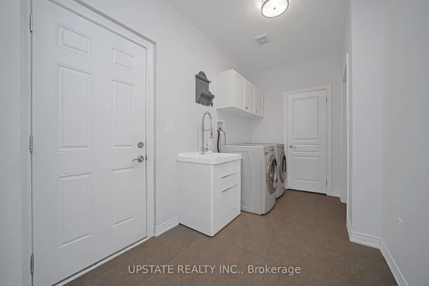 Additional image 14 of 66 George Robinson Drive