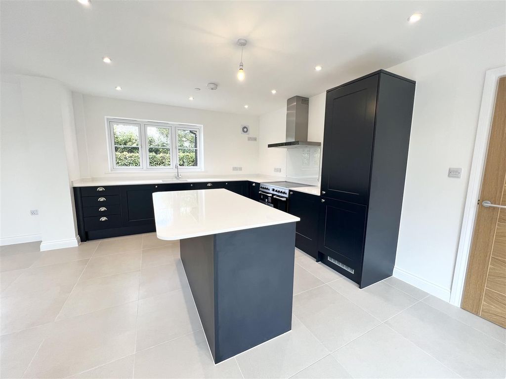 Additional image 11 of 4 bed detached house to rentNorton, Bury St. Edmunds IP31