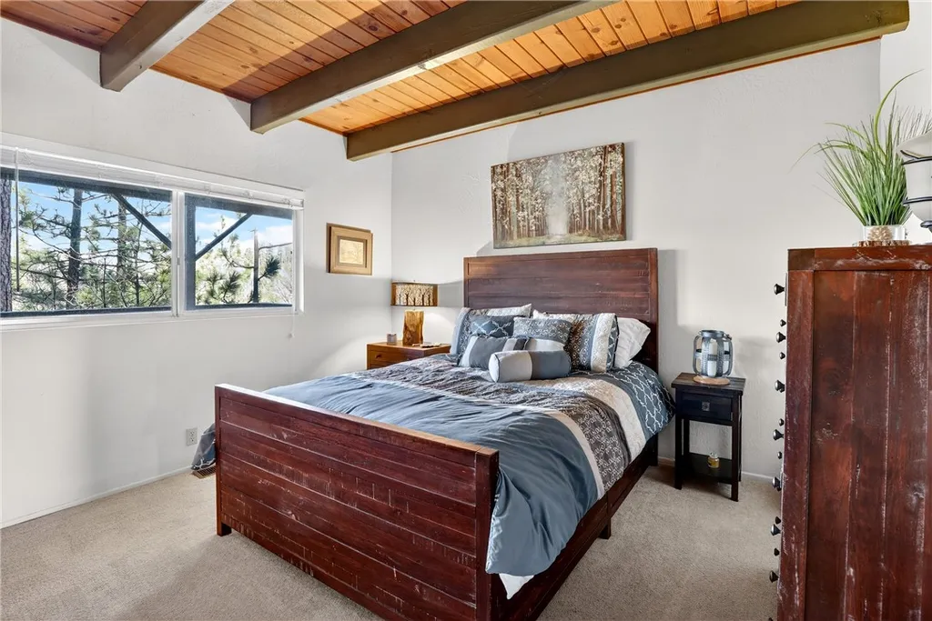 Additional image 25 of 26633 Thunderbird Dr, Lake Arrowhead, CA 92352