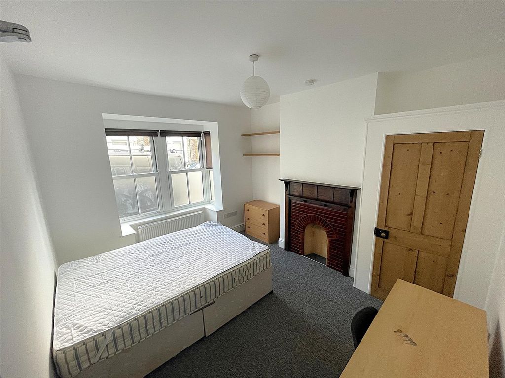 Additional image 5 of 7 bed property to rentAlpha Road, Cambridge CB4