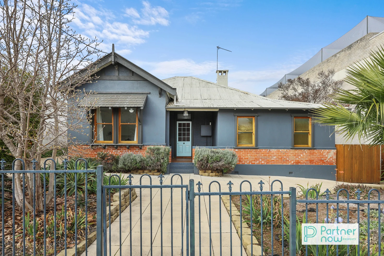 19 White Street, Tamworth NSW 2340