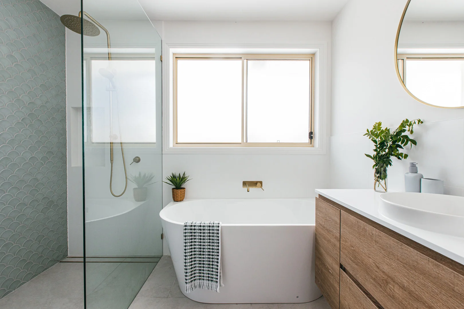 Additional image 5 of 2 Lake Street, North Avoca NSW 2260