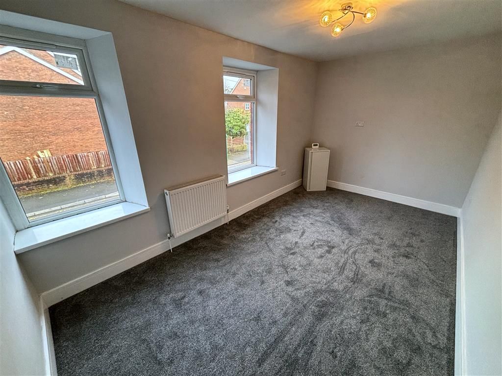 Additional image 4 of 2 bed flat to rentNewbridge Road, Blackwood NP12