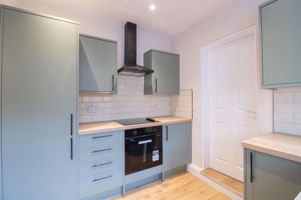 Additional image 21 of 3 bed property to rent22 David Street, Blackwood NP12