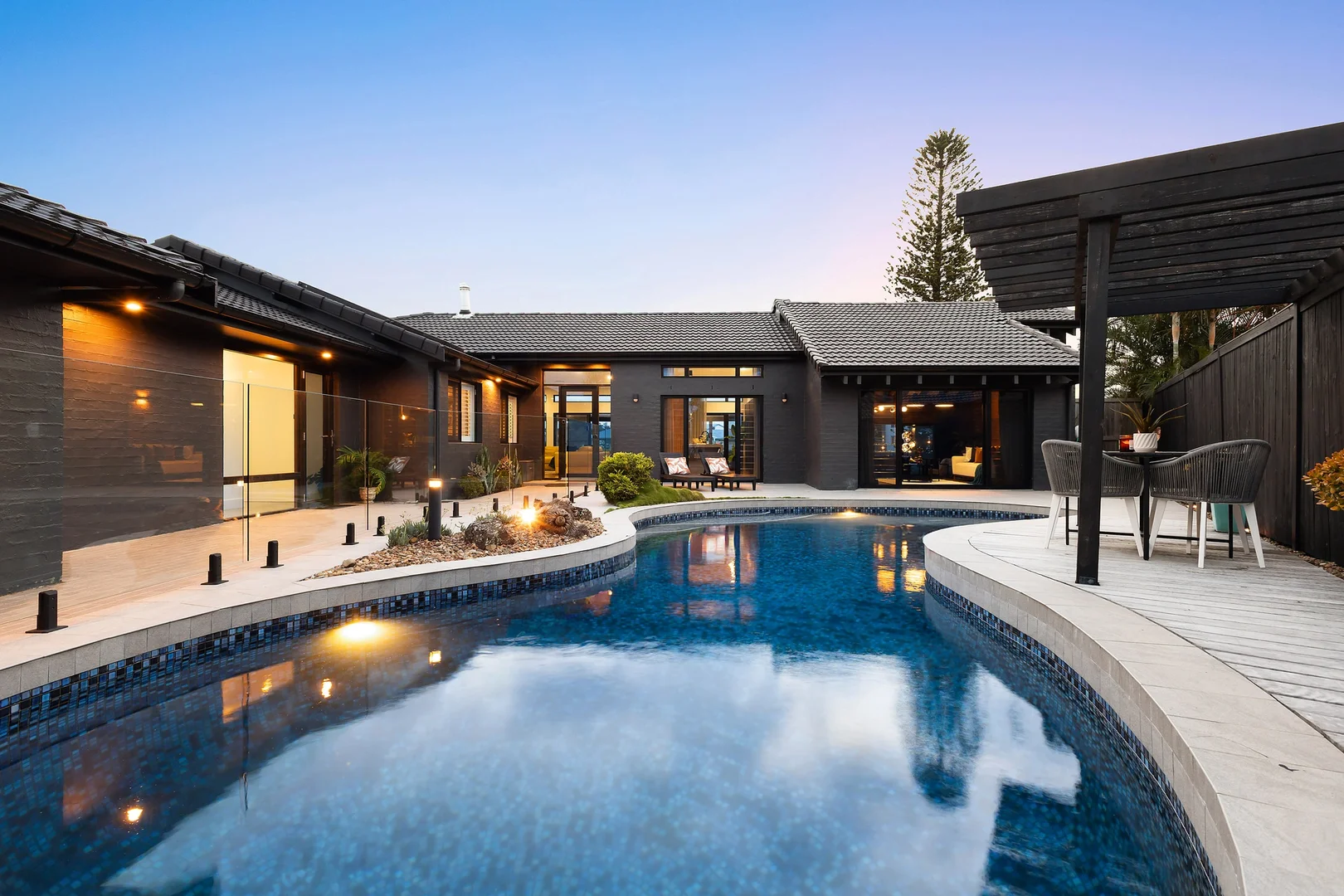 Additional image 24 of 6 Chale Court, Bundall QLD 4217