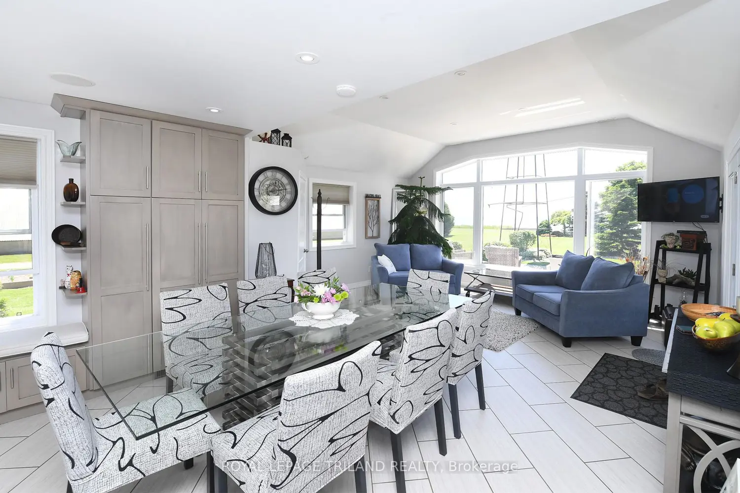 Additional image 3 of 48789 Dexter Line