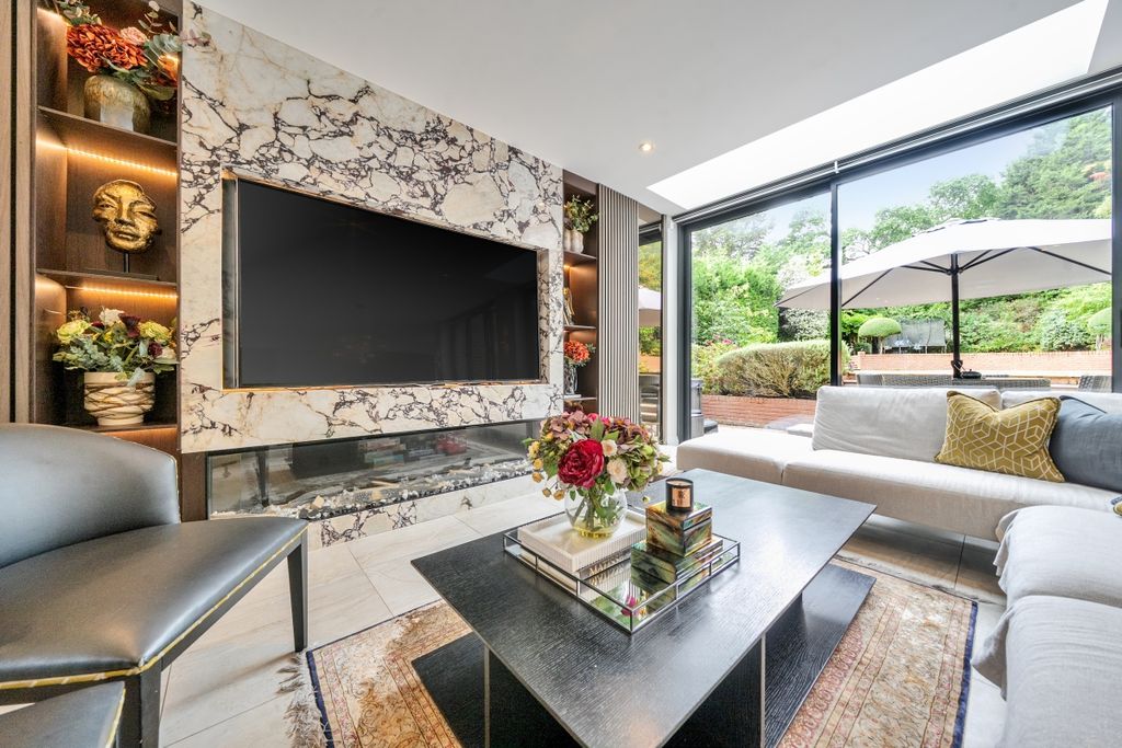 Additional image 5 of 5 bed detached house to rentSt. Leonards Hill, Windsor SL4