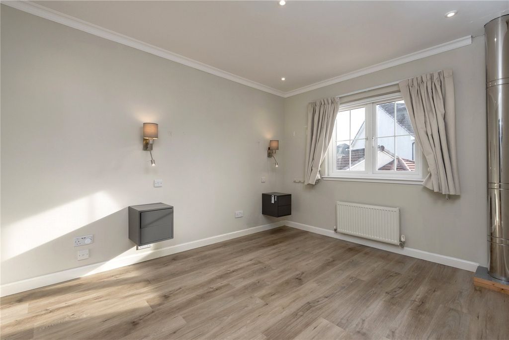 Additional image 7 of 4 bed terraced house to rentWallace Avenue, Musselburgh EH21