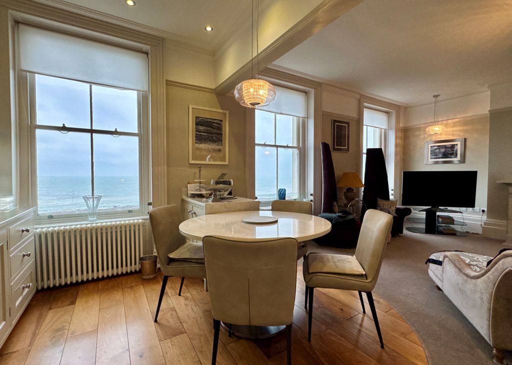 Additional image 3 of 2 bed flat to rentHeene Terrace, Worthing BN11