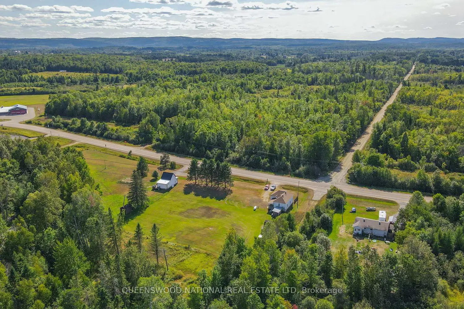 Additional image 5 of 84 Round Lake Road